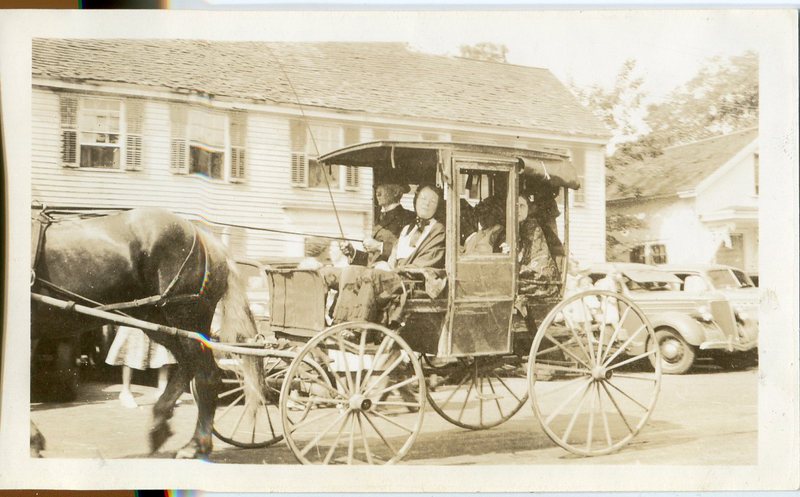 25 Boston Street, 1939, parents of Laura Dudley Page and Mrs Rood, Annie donated by LDP.jpg 25 Boston Street, 1939, parents of Laura Dudley Page and Mrs Rood, Annie donated by LDP.jpg