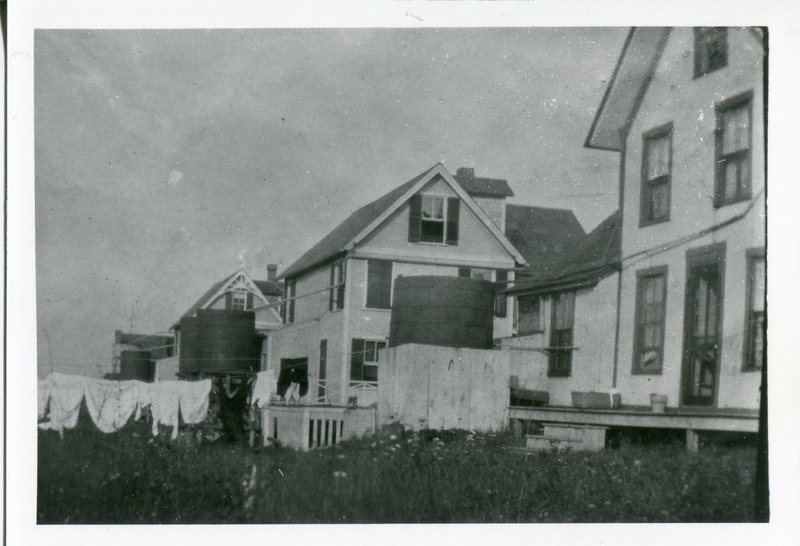 Backsofcottages_waterholders_laundrylines.jpg Backsofcottages_waterholders_laundrylines.jpg