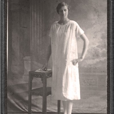 Edith high school graduation 1926.jpg
